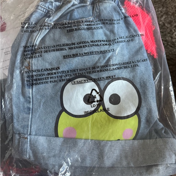 Keroppi Face Elastic High-Waisted Denim Shorts - Picture 4 of 11